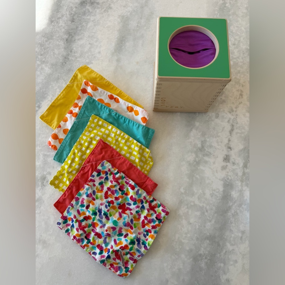 Lovevery | Tissue Box Set | 6 Cloth Squares